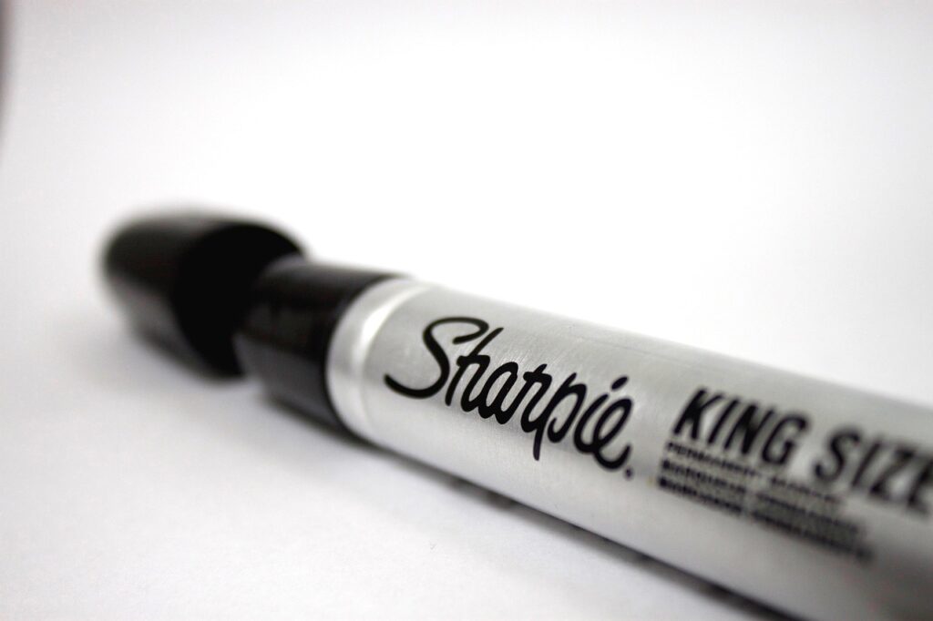 Sharpie pen